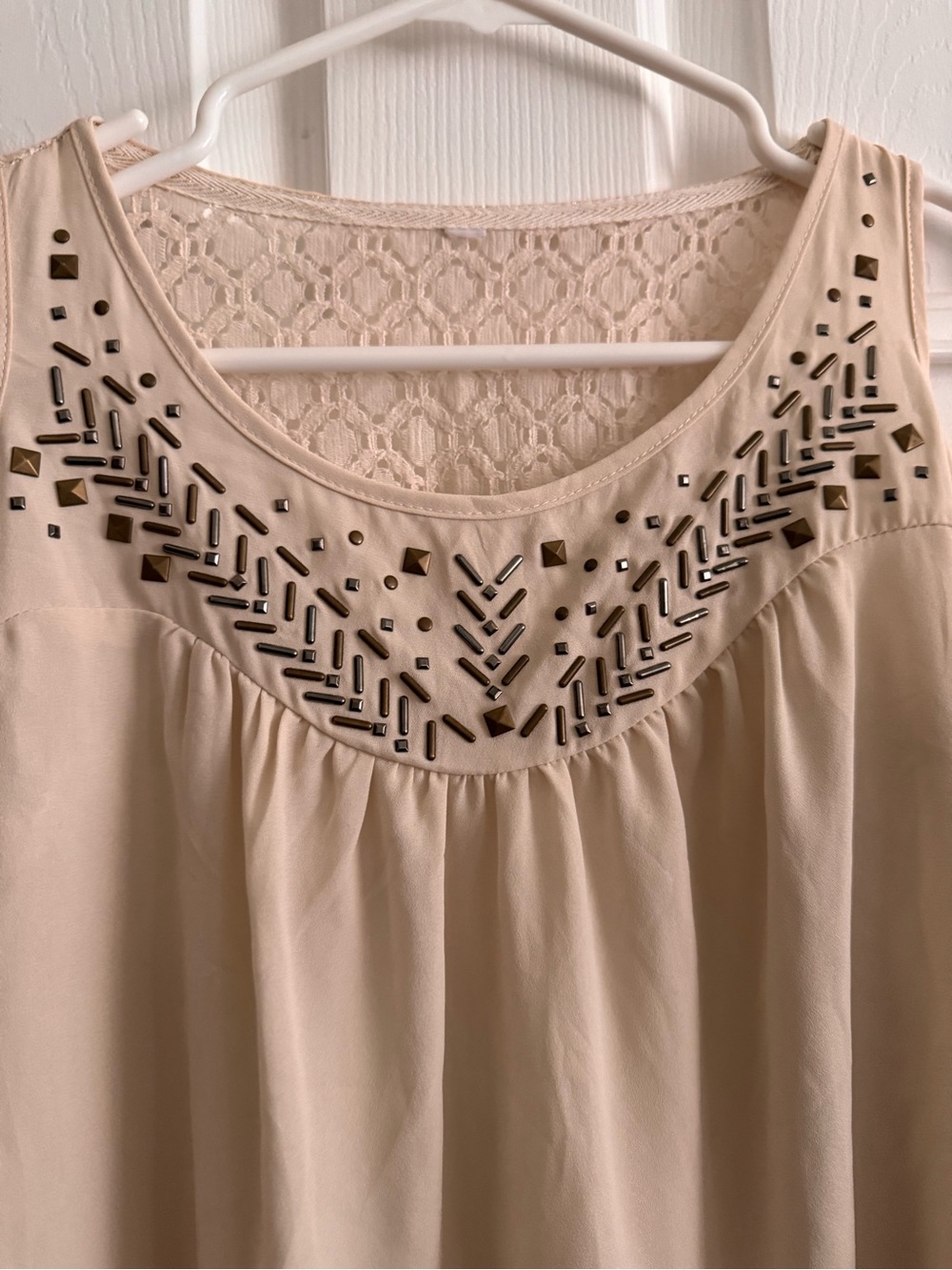 Cold-Shoulder Lace Yoke Blouse — Cream. Size:Small - Picture 2 of 7